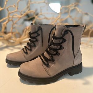 Sorel Lennox Lace Boot